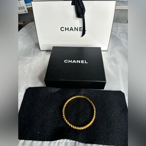 💌SOLD—🏆💛Chanel Bangle